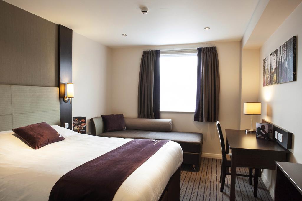 Premier Inn London Elstree / Borehamwood Pokoj fotografie