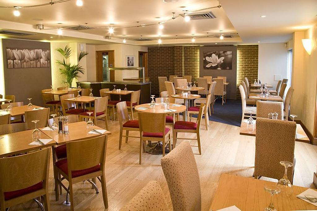 Premier Inn London Elstree / Borehamwood Exteriér fotografie